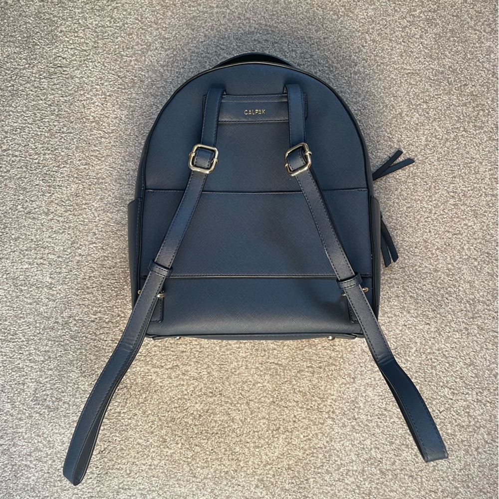 CALPAK Kaya Rounded Backpack - Picture 2 of 2
